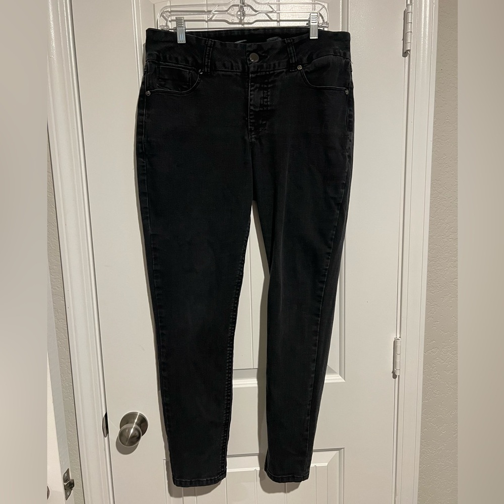 Seven7 Women's Black Skinny Jeans